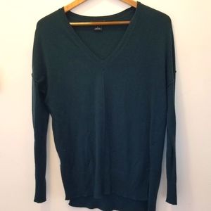 Trouve Forest Green Lightweight V Neck Sweater